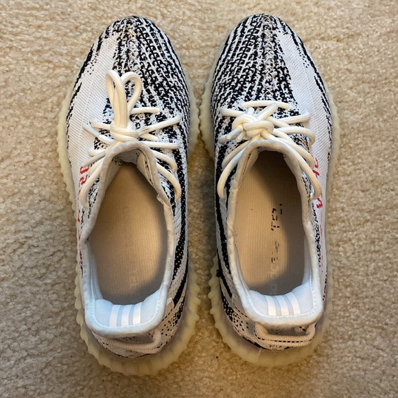 YEEZY BOOST 350 V2 Zebra Women’s 7.5 - Picture 4 of 7